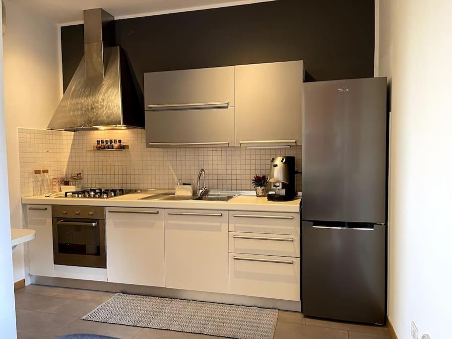 Appartamento Moderno In Tenuta Melloni Αντζόλα ντελ Εμίλια Εξωτερικό φωτογραφία